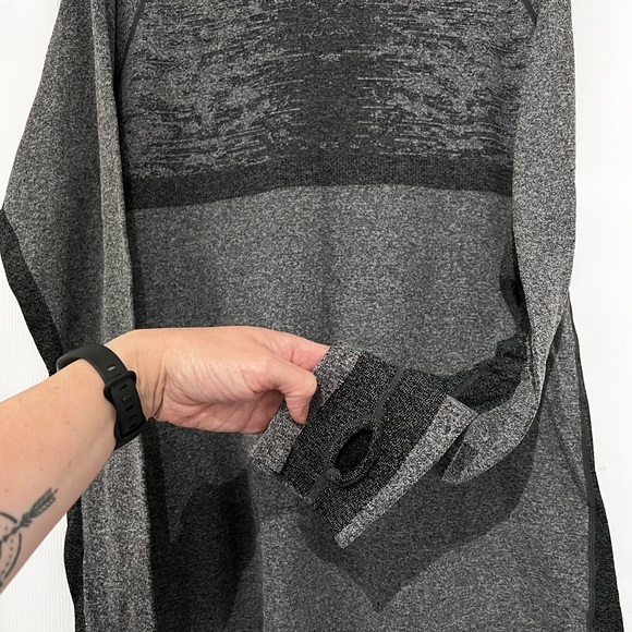 Fabletics Lightweight Active Hoodie - Picture 3 of 5